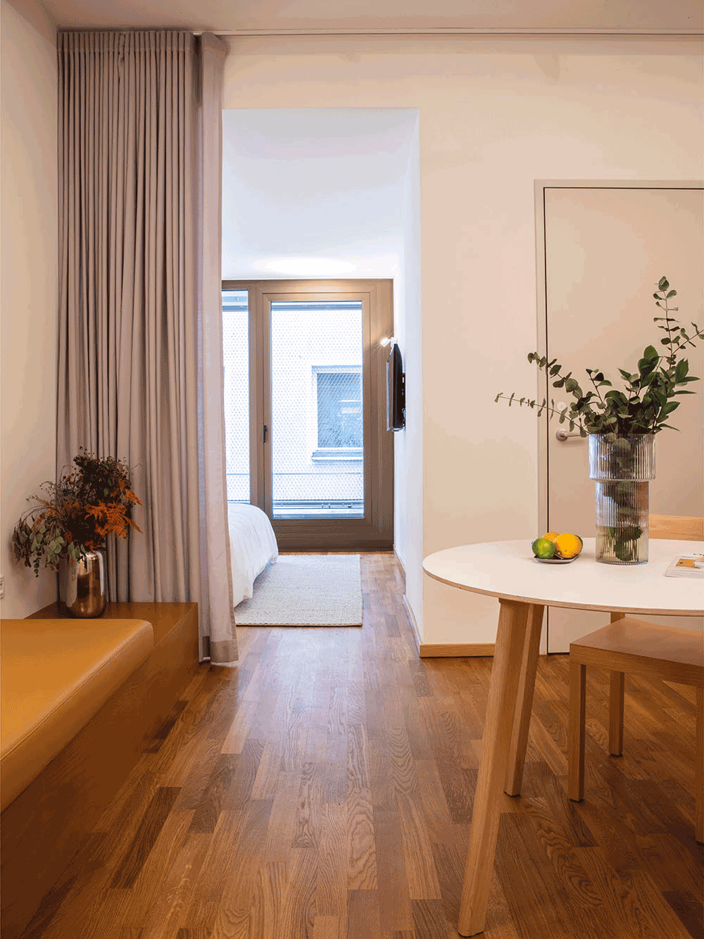 Downtown Kitchen Apartment